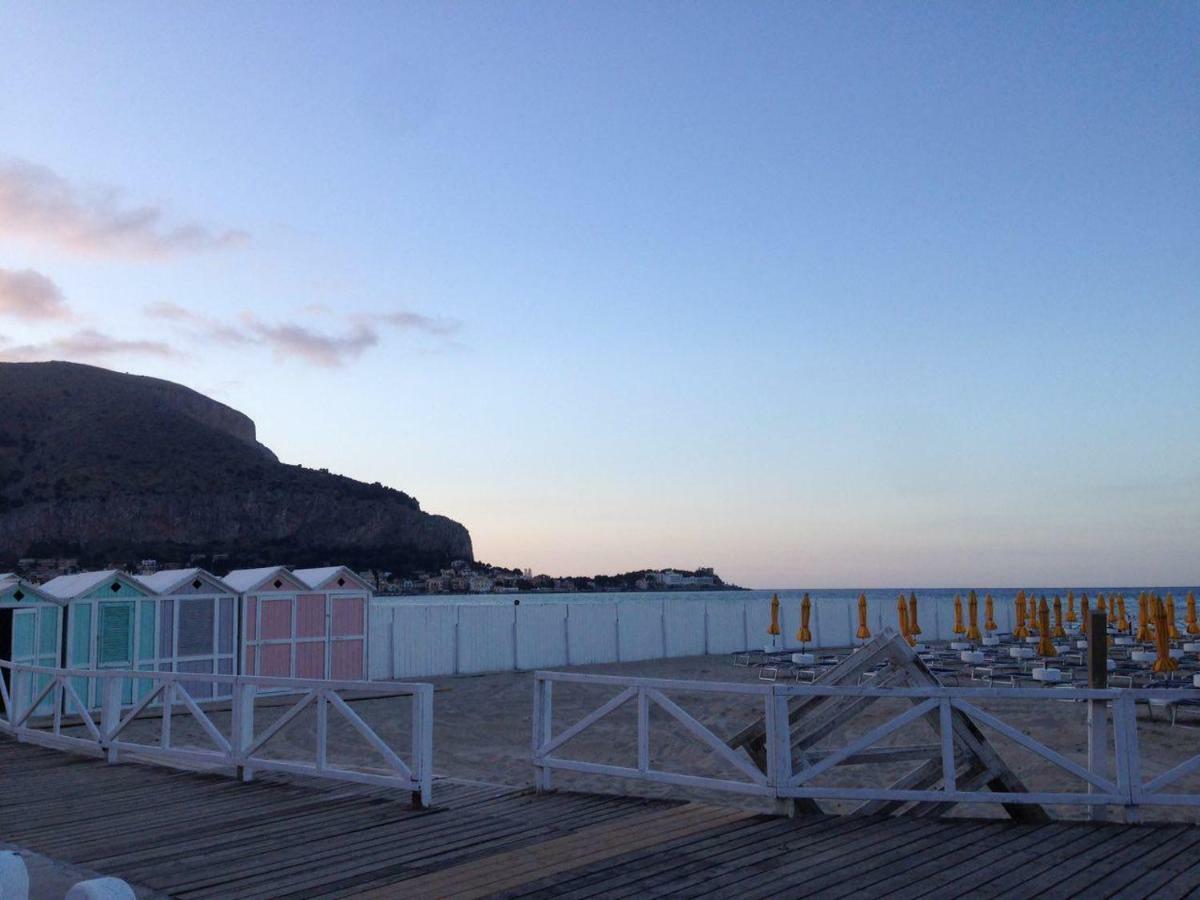 Mondello Villa Nereidi Eksteriør billede